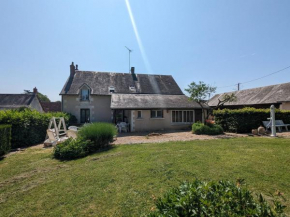 Maison de Bourg avec Grand Jardin, Salle de Jeux et Confort Moderne – Près des Châteaux de la Loire - FR-1-591-161